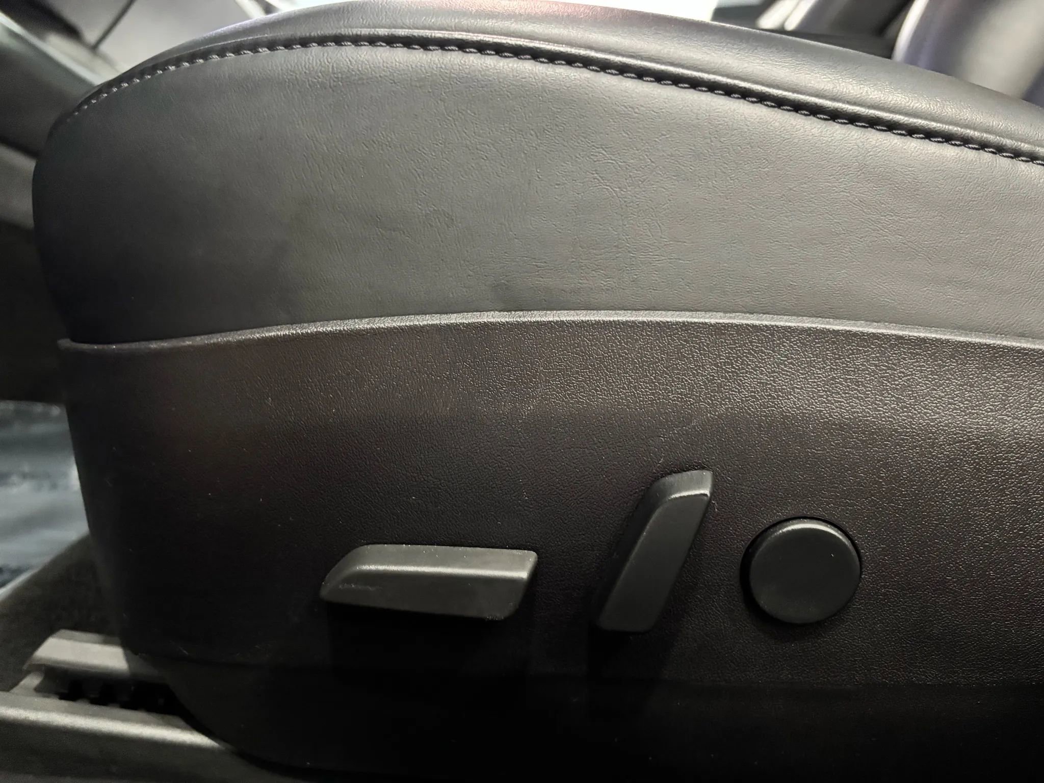 Used 2018 Tesla Model 3 Long Range image 14