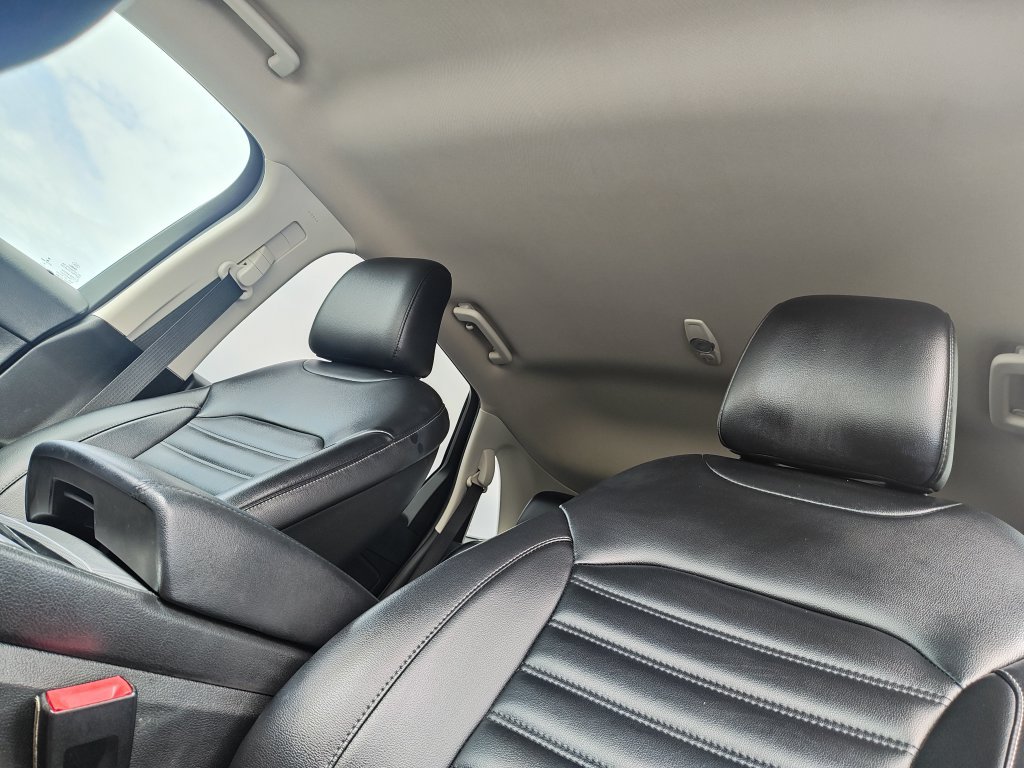 Used 2021 Ford Edge SEL AWD/4WD image 23