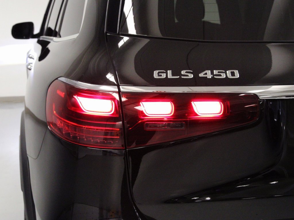 Certified 2025 Mercedes-Benz GLS 450 4MATIC image 11