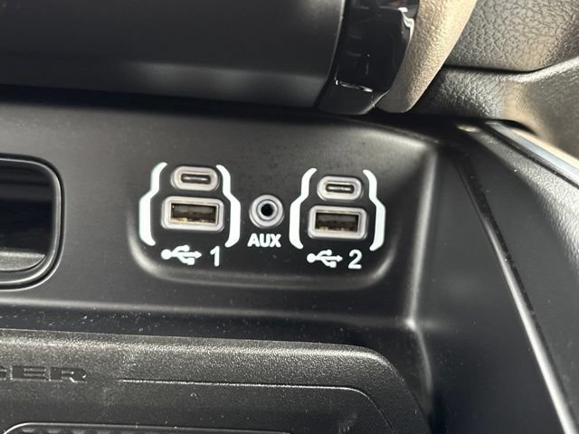 Used 2024 RAM 3500 Laramie AWD/4WD image 28
