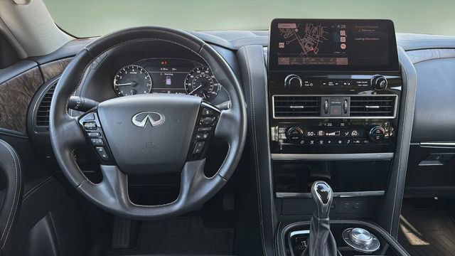 Used 2023 INFINITI QX80 Premium Select w/ All-Season Package AWD/4WD image 9