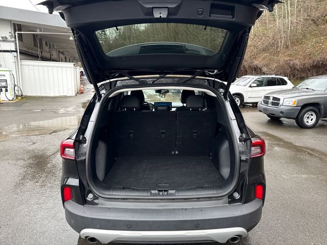 Used 2025 Ford Escape Platinum image 46