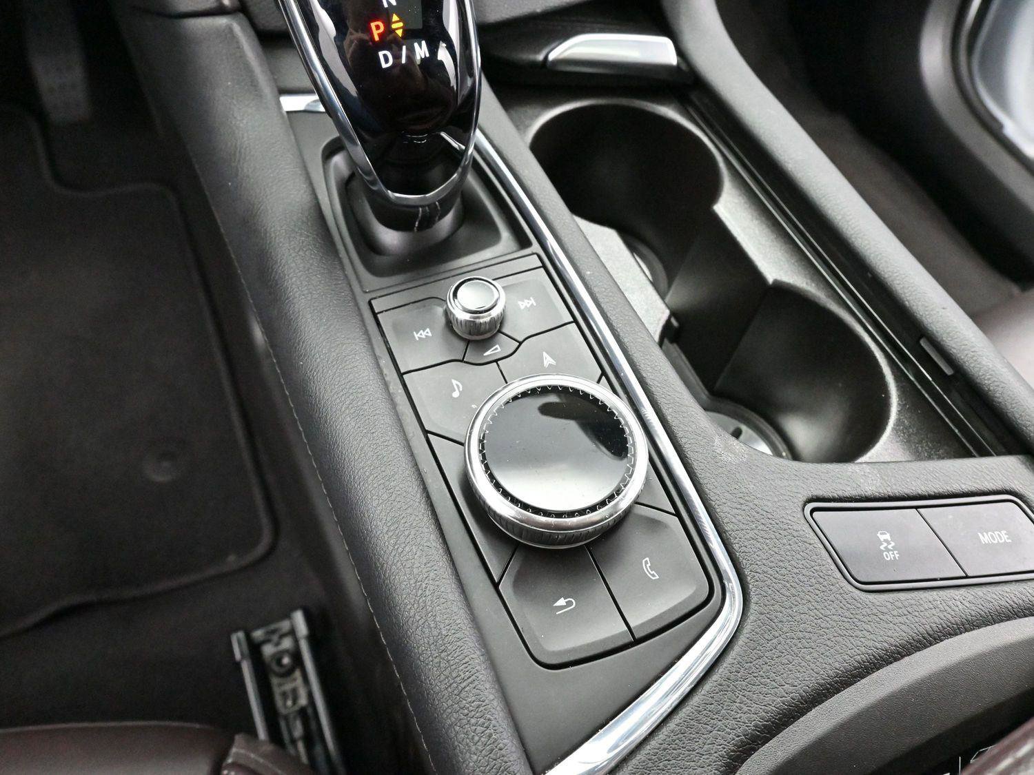 Certified 2024 Cadillac XT6 Premium Luxury image 20