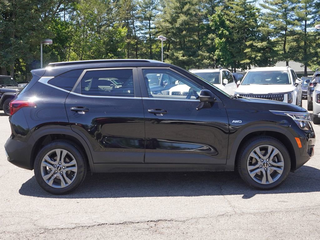 Used 2023 Kia Seltos S AWD/4WD image 18