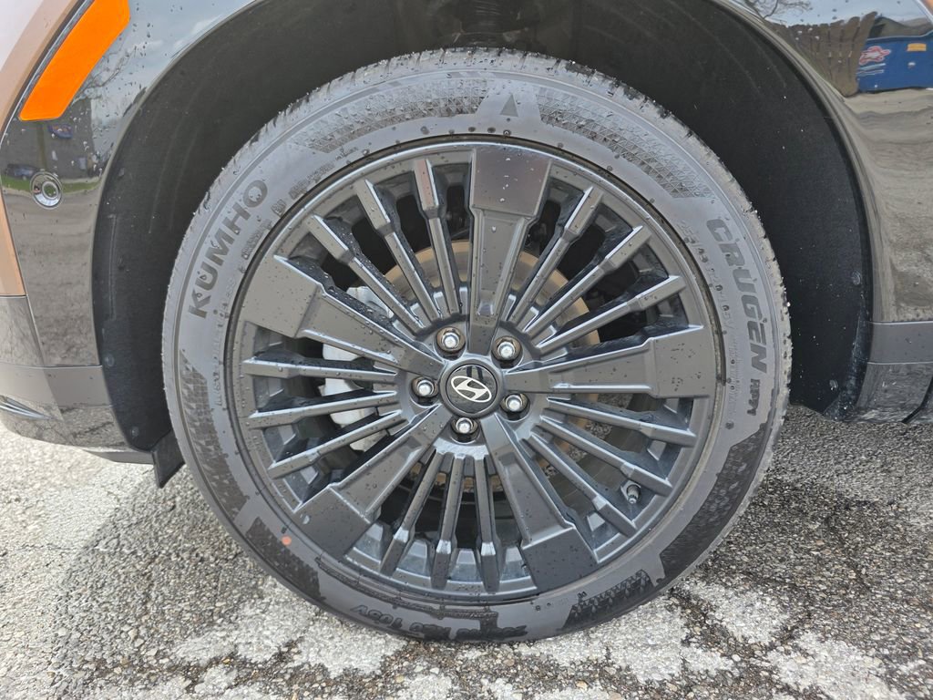 Used 2025 Hyundai Santa Fe Calligraphy image 11