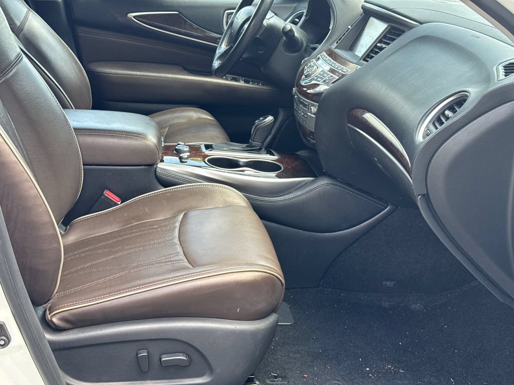 Used 2018 INFINITI QX60 FWD w/ Deluxe Technology Package image 10