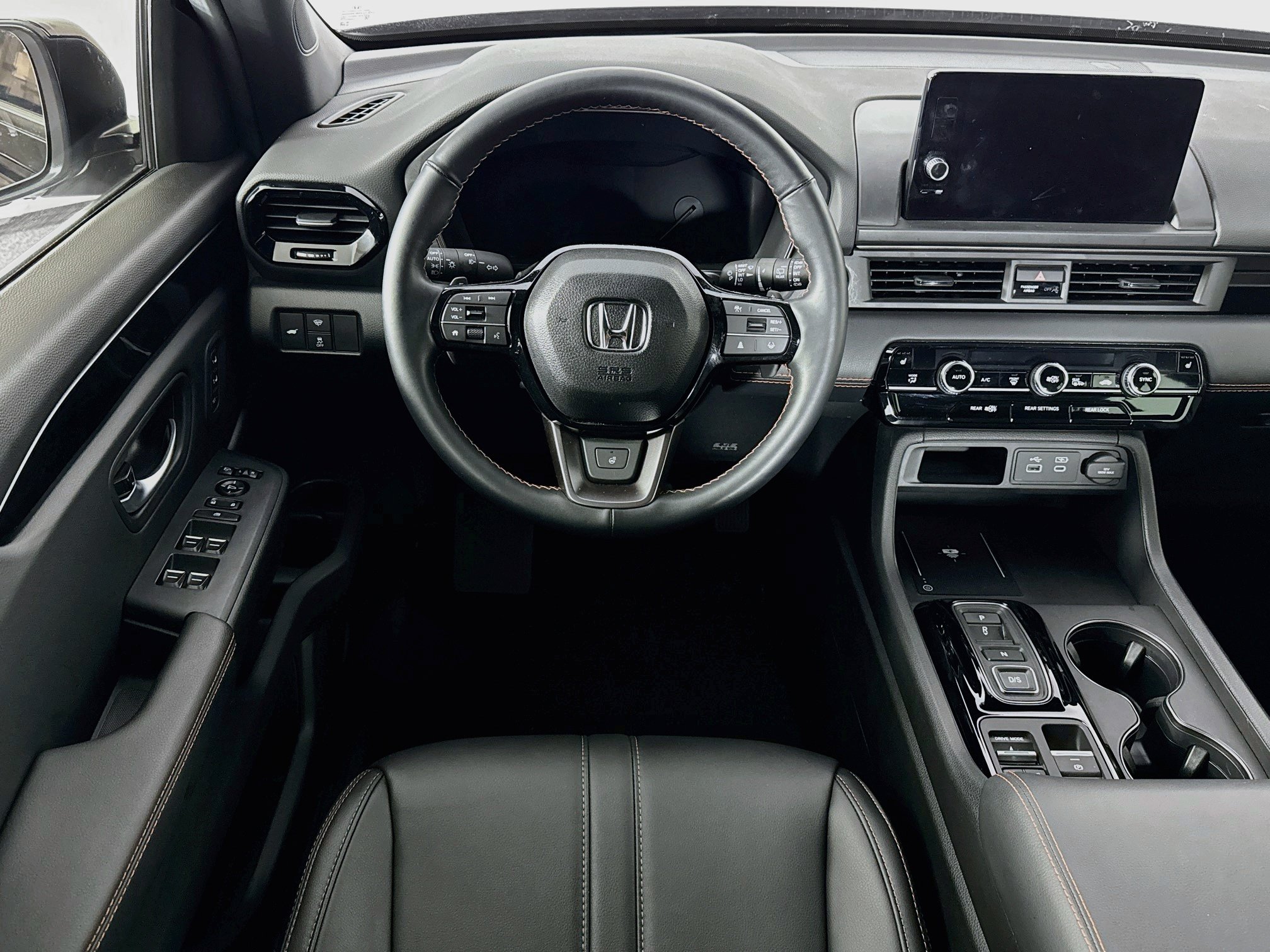 Certified 2025 Honda Pilot TrailSport image 22