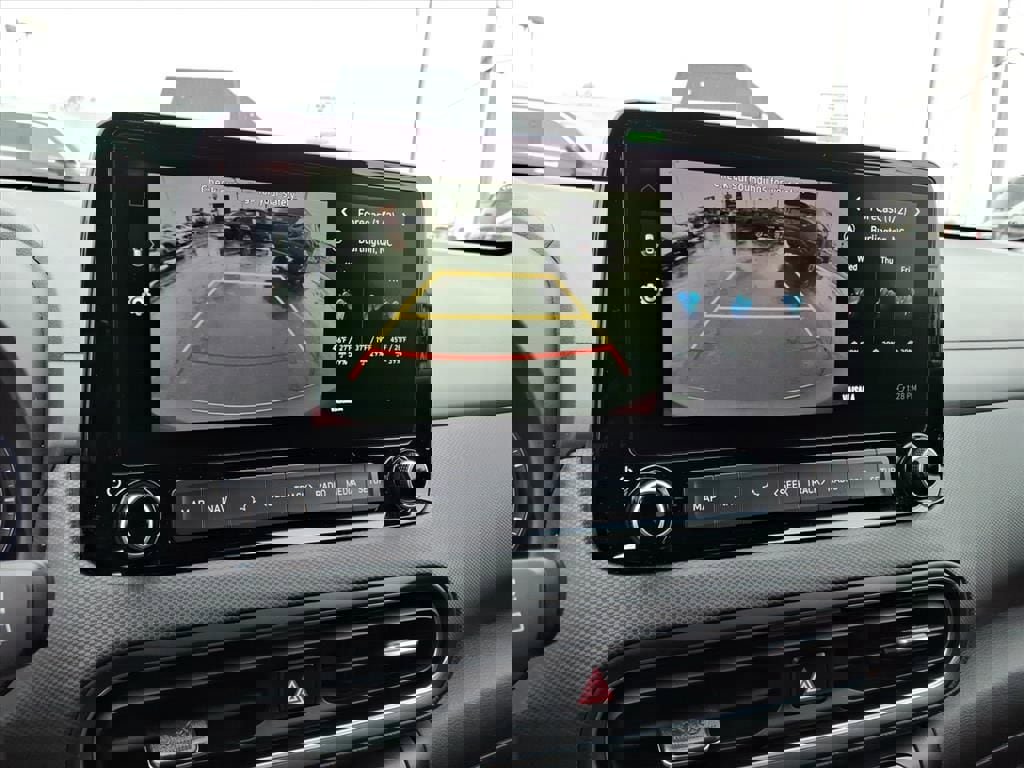 Used 2023 Hyundai Kona SEL w/ Convenience Package image 12