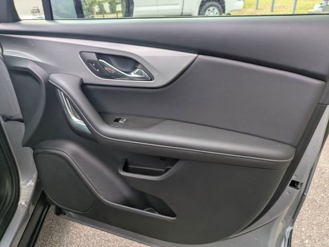Used 2025 Chevrolet Blazer LT image 31