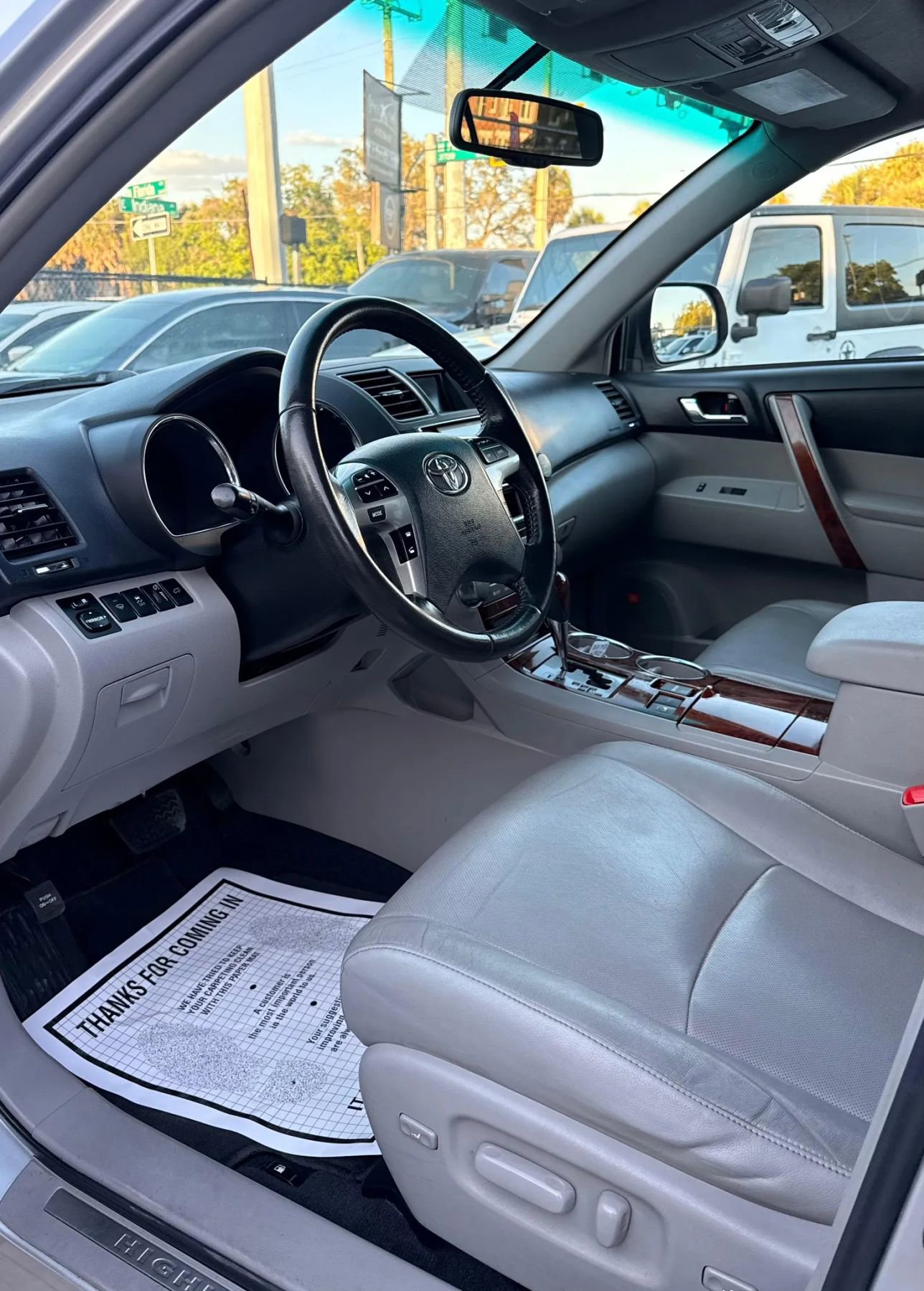 Used 2013 Toyota Highlander Limited image 12