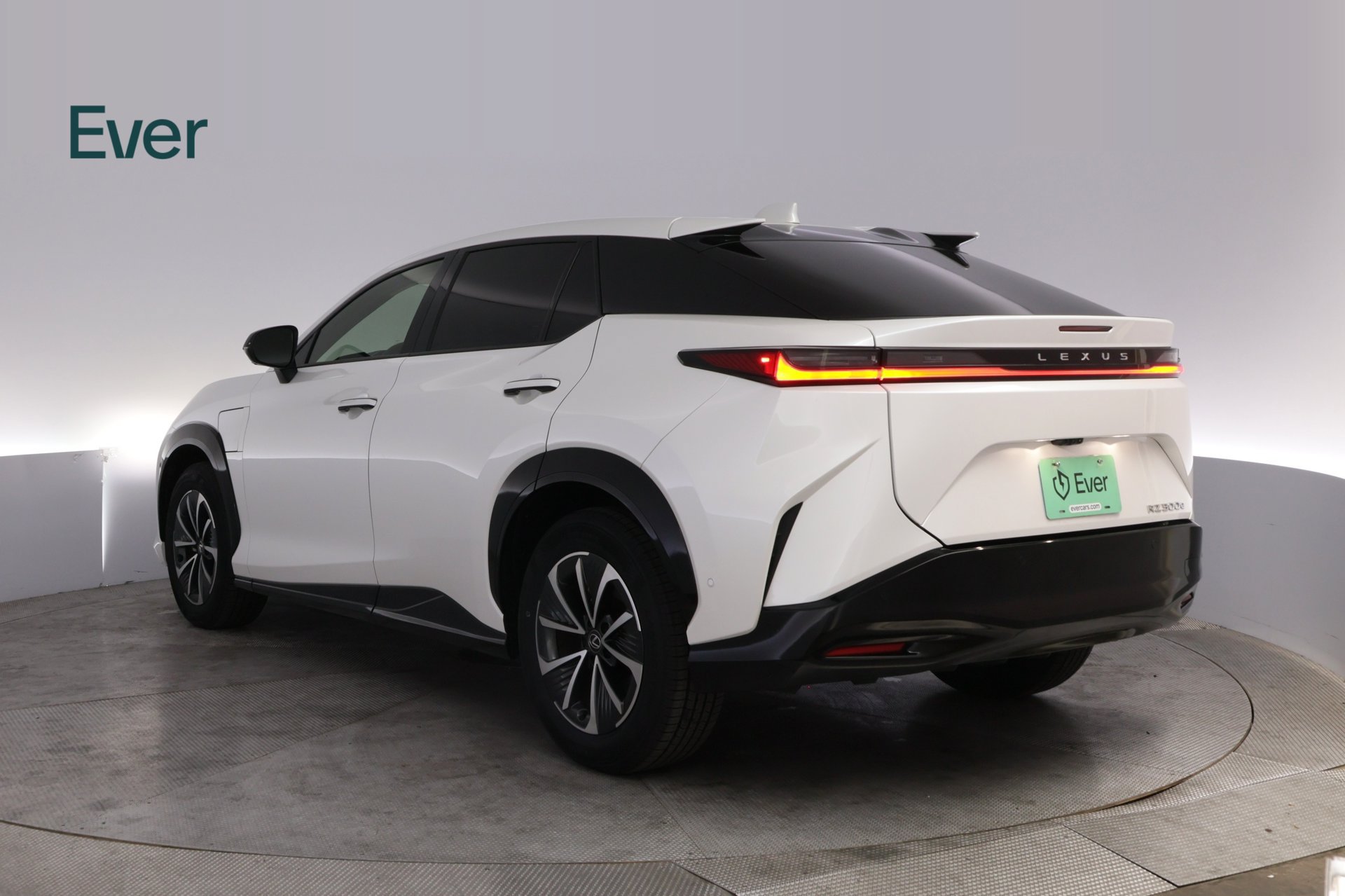 Used 2024 Lexus RZ 300e Premium w/ Technology Package FWD image 17