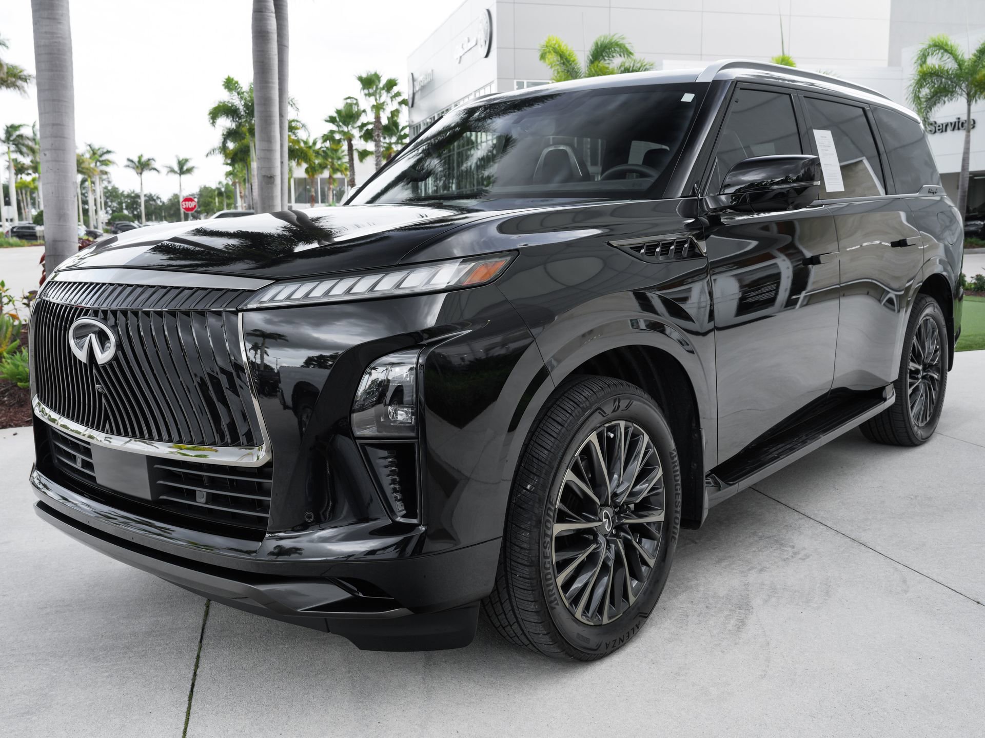 Certified 2026 INFINITI QX80 Autograph w/ Premium Cargo Package AWD/4WD image 6