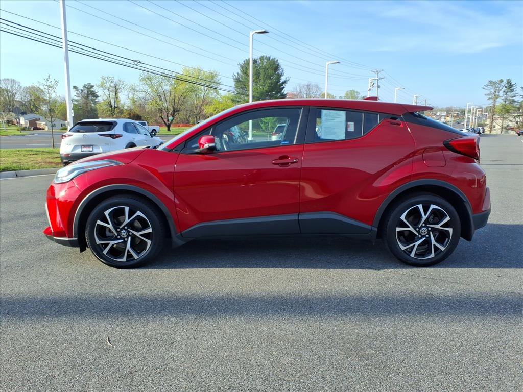 Used 2022 Toyota C-HR XLE image 13