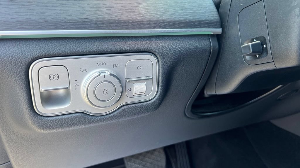 Used 2022 Mercedes-Benz GLS 450 4MATIC image 38