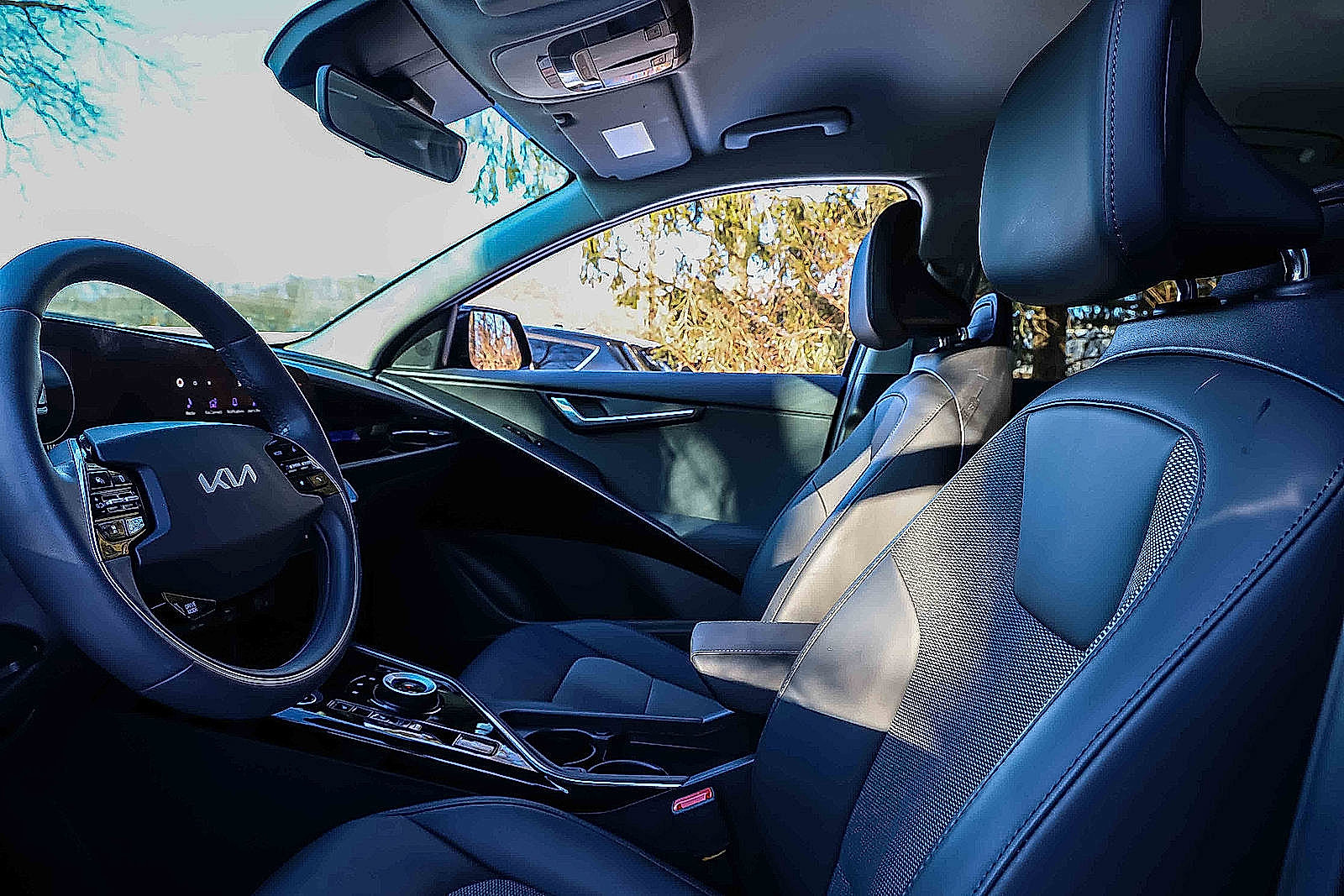 Certified 2024 Kia Niro Wind w/ Wind Preserve Package image 8