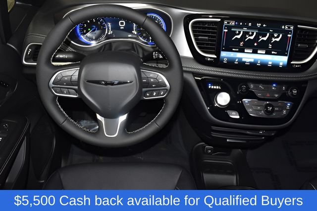 New 2026 Chrysler Pacifica Select FWD image 14