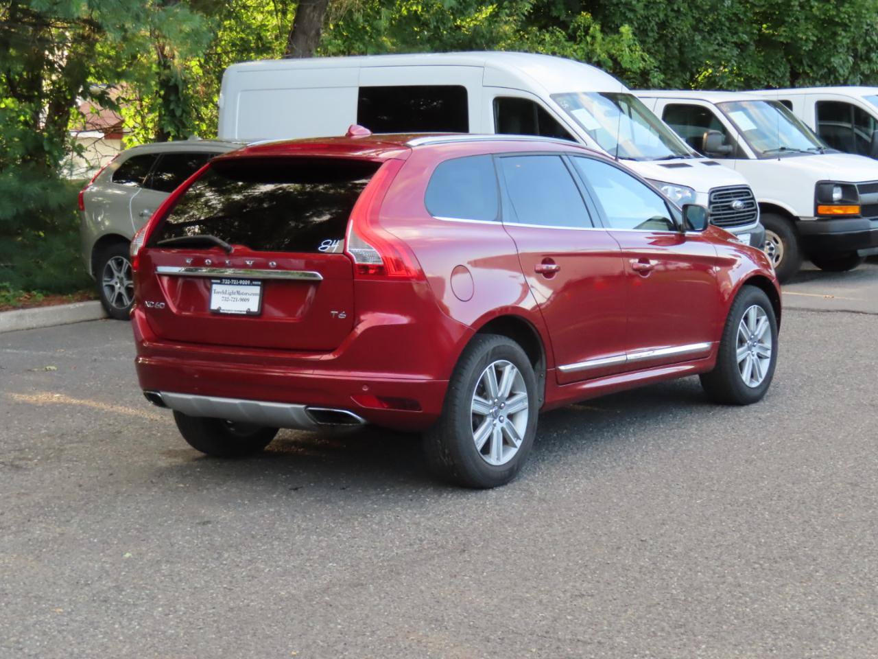 Used 2016 Volvo XC60 T6 w/ Proximity Package FWD image 5