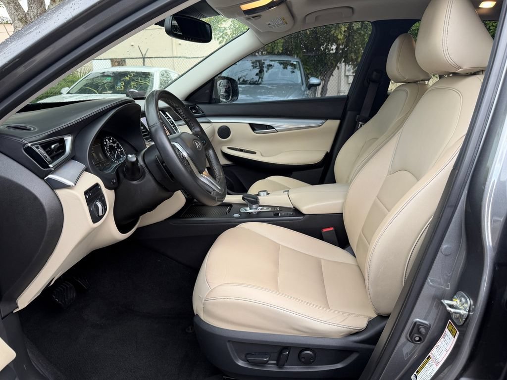 Used 2021 INFINITI QX50 Essential FWD image 12