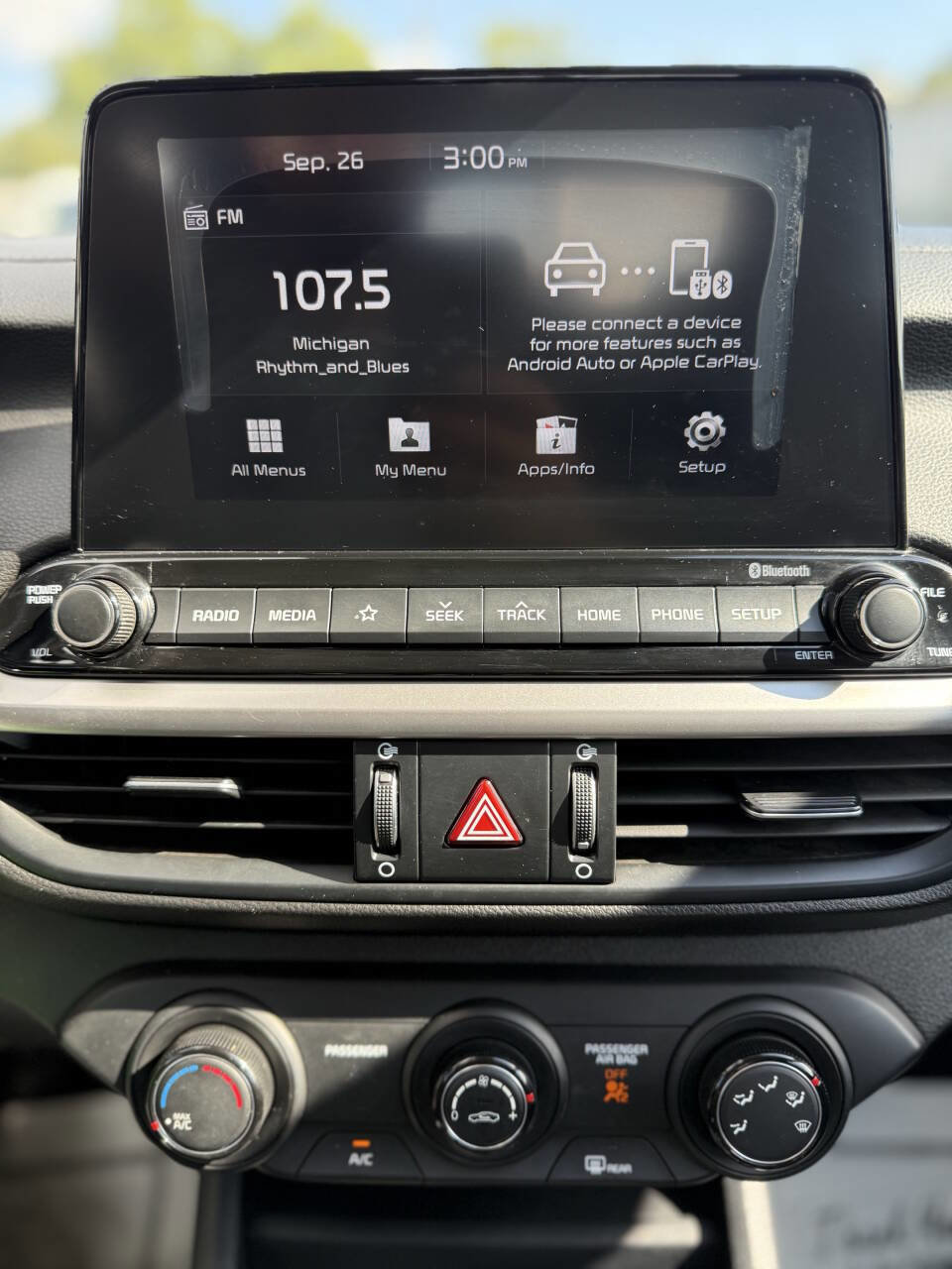 Used 2020 Kia Forte LXS image 12