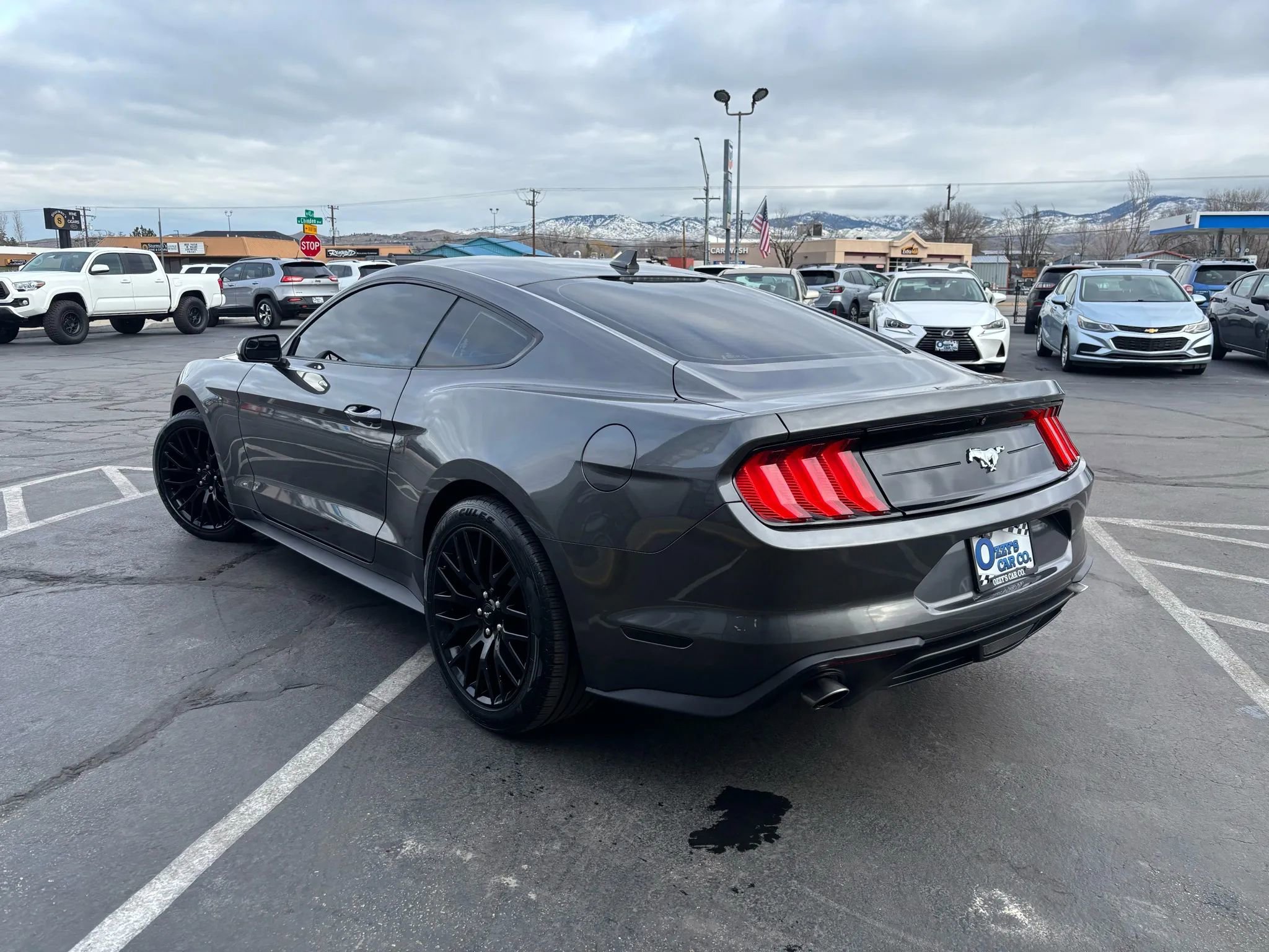 Used 2020 Ford Mustang Coupe image 3