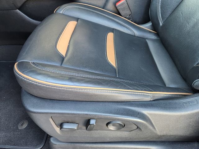 Used 2023 GMC Yukon XL AT4 image 21