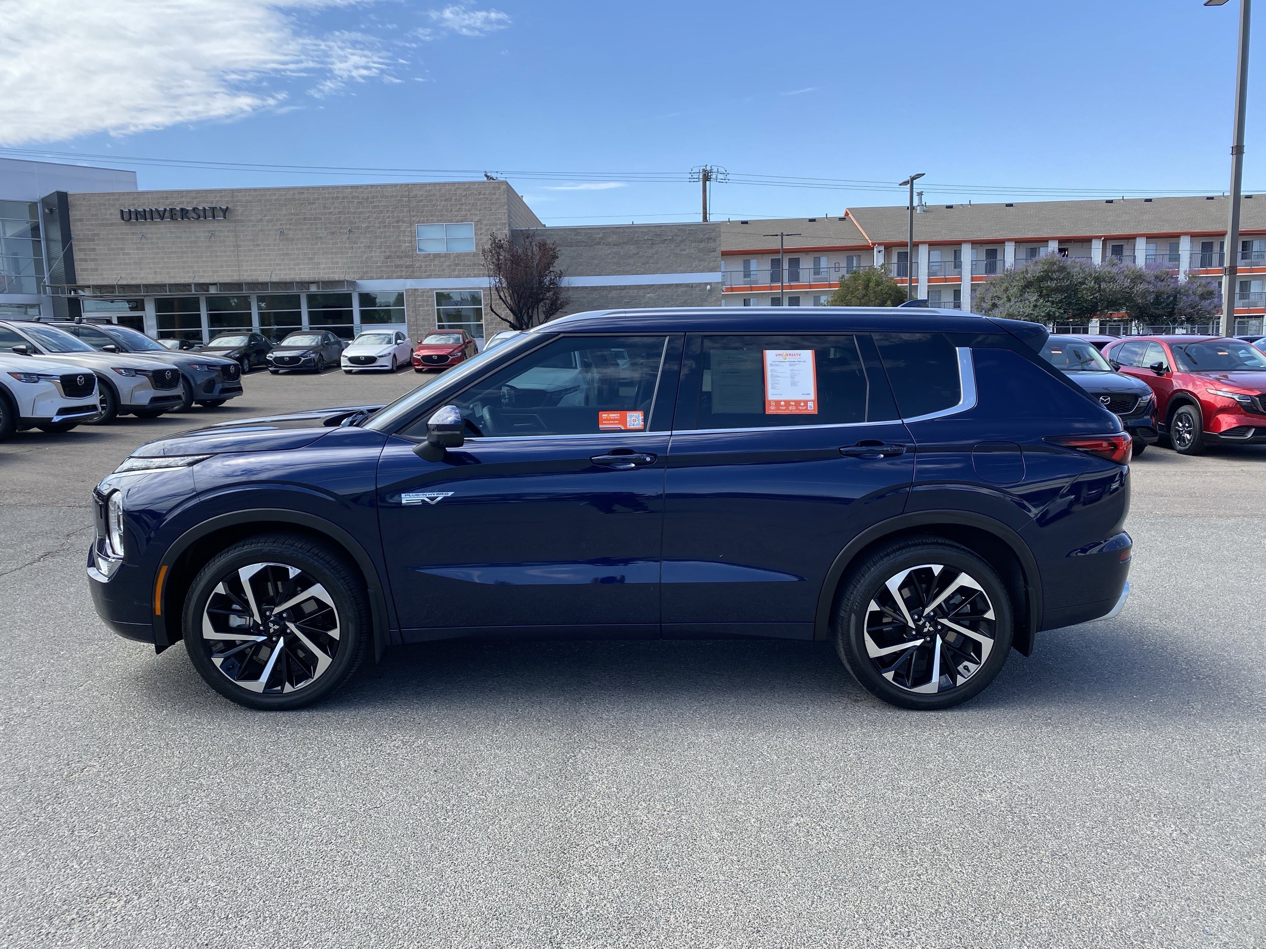 Used 2024 Mitsubishi Outlander SEL AWD/4WD image 56