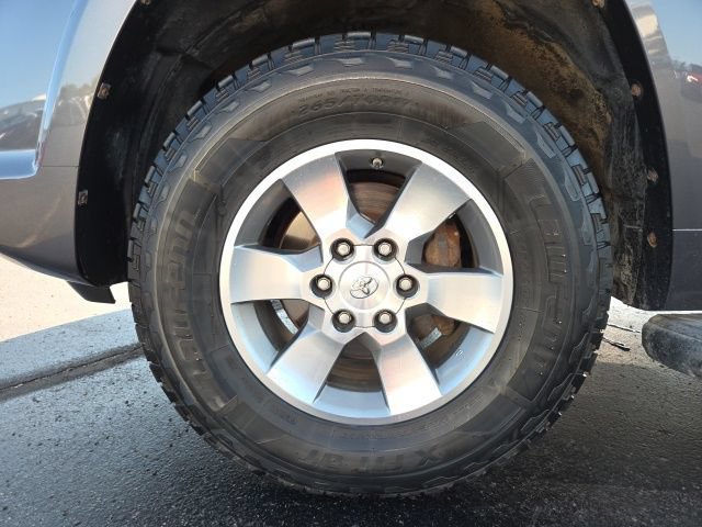 Used 2011 Toyota 4Runner SR5 w/ Premium Pkg w/Leather AWD/4WD image 27