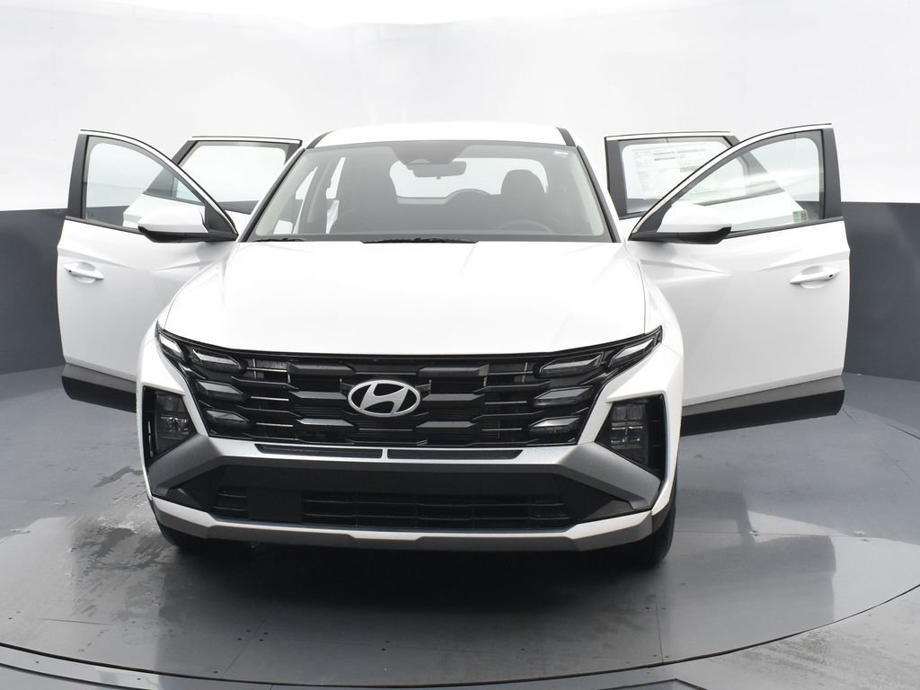 Used 2025 Hyundai Tucson SE image 29