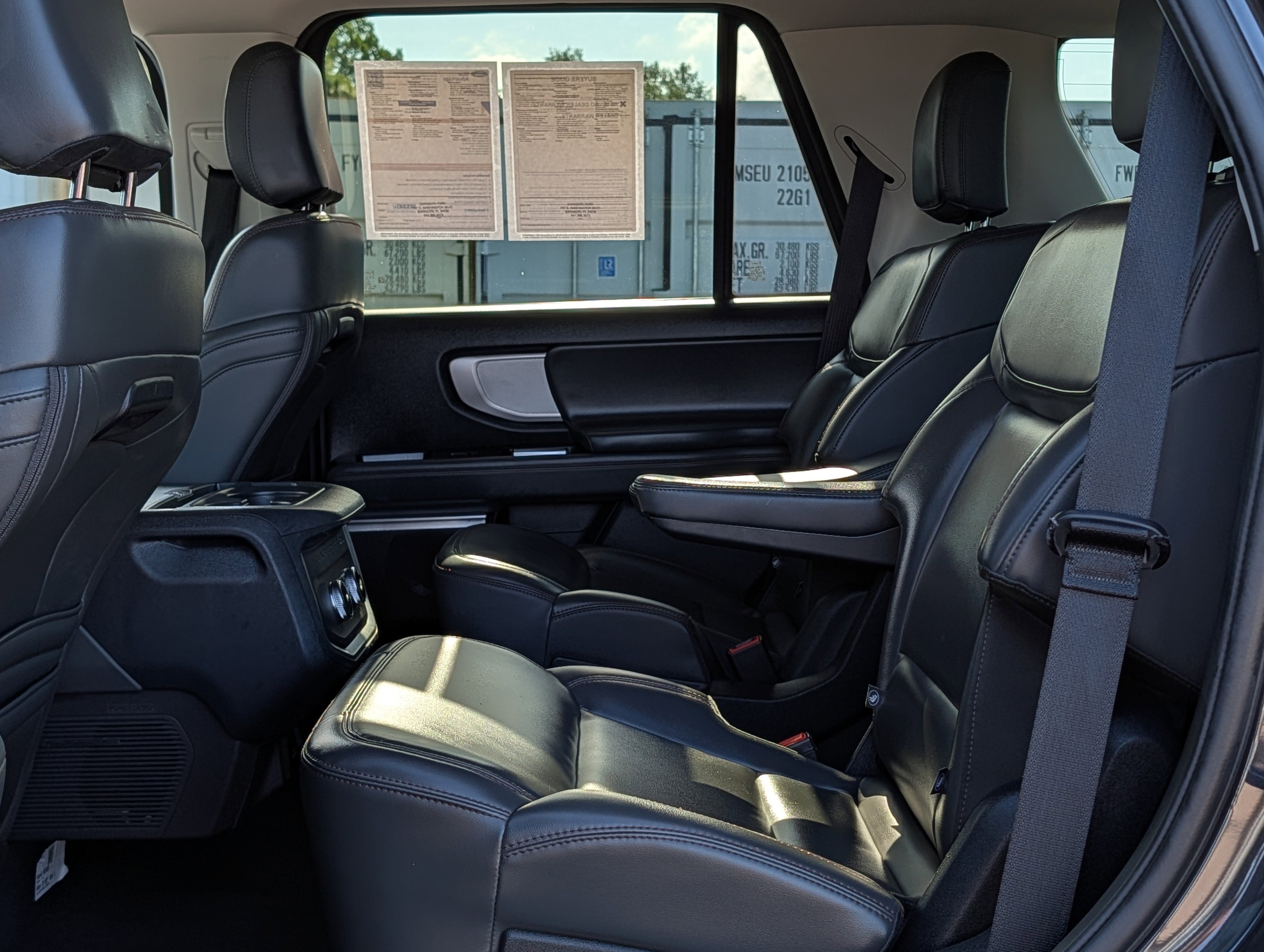 Certified 2025 Ford Expedition Active AWD/4WD image 17