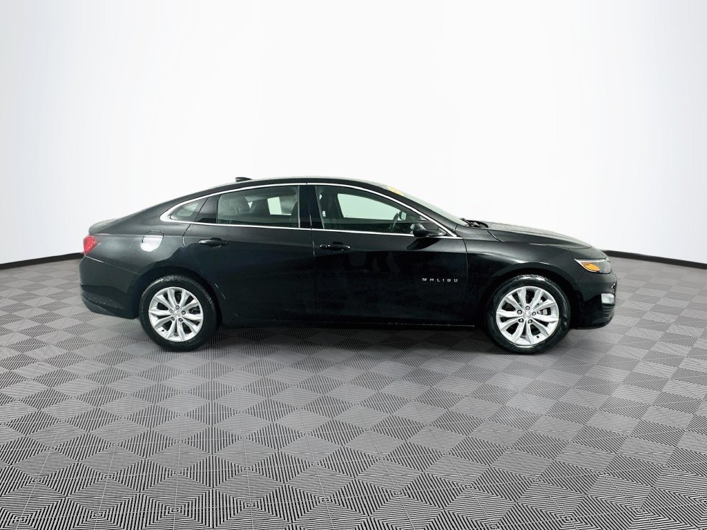 Used 2025 Chevrolet Malibu LT FWD image 12