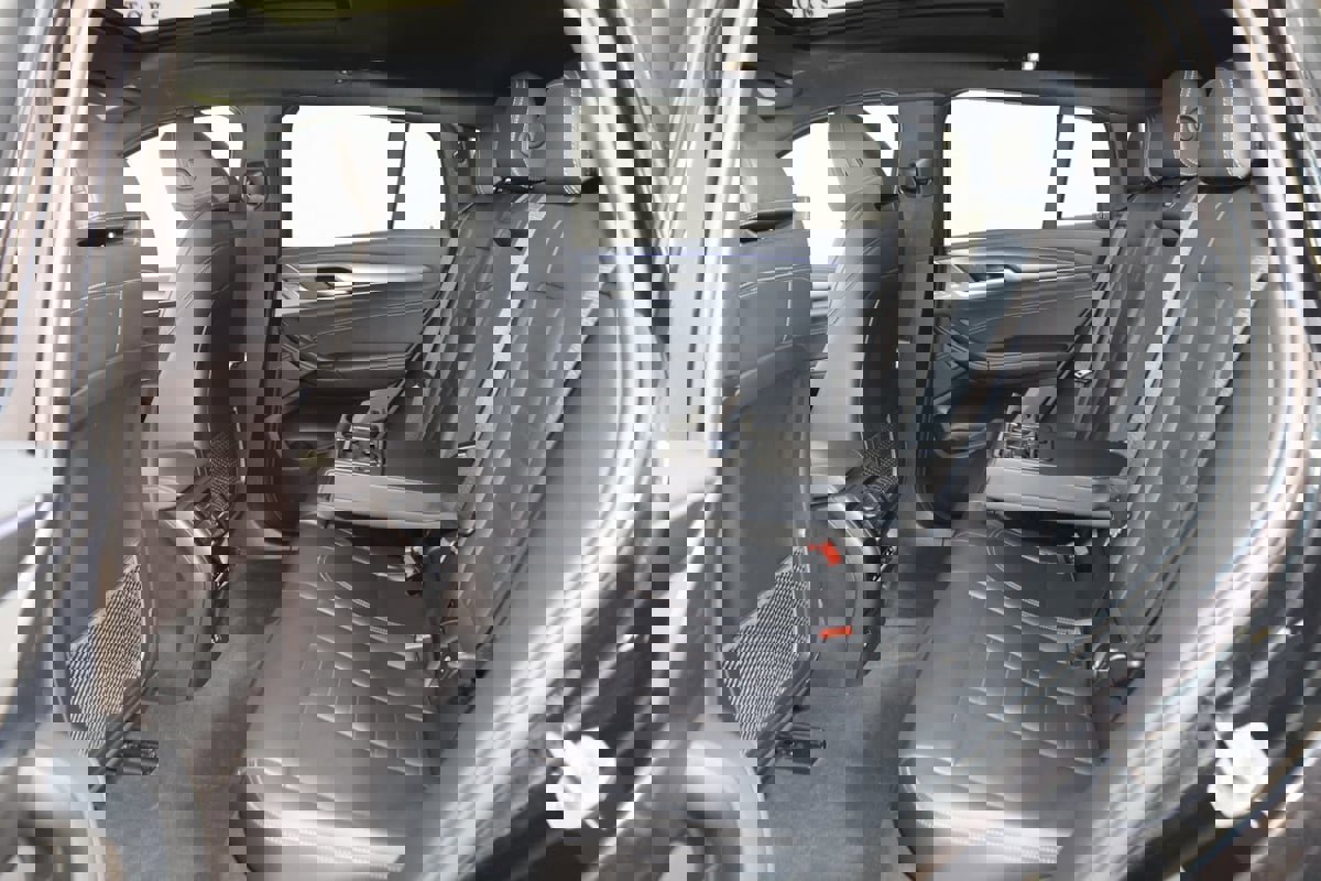 Used 2023 BMW X4 M40i w/ Premium Package image 54