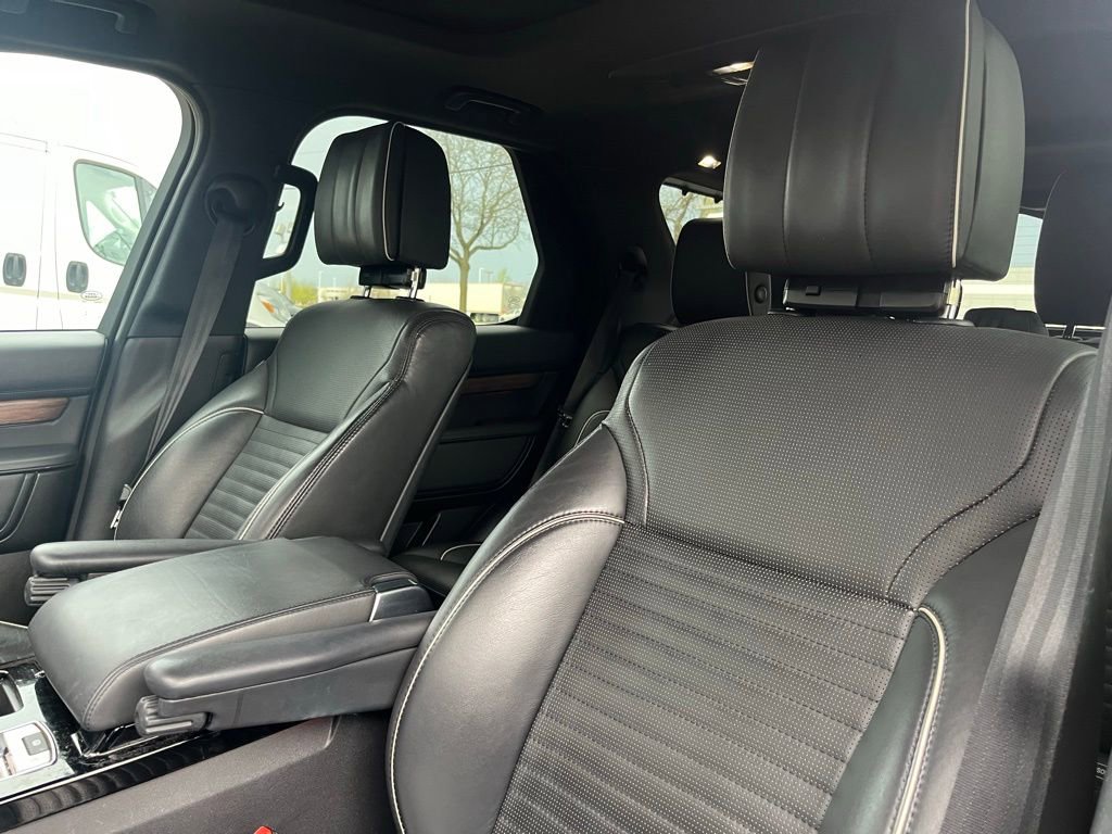 Used 2018 Land Rover Discovery HSE Luxury AWD/4WD image 8
