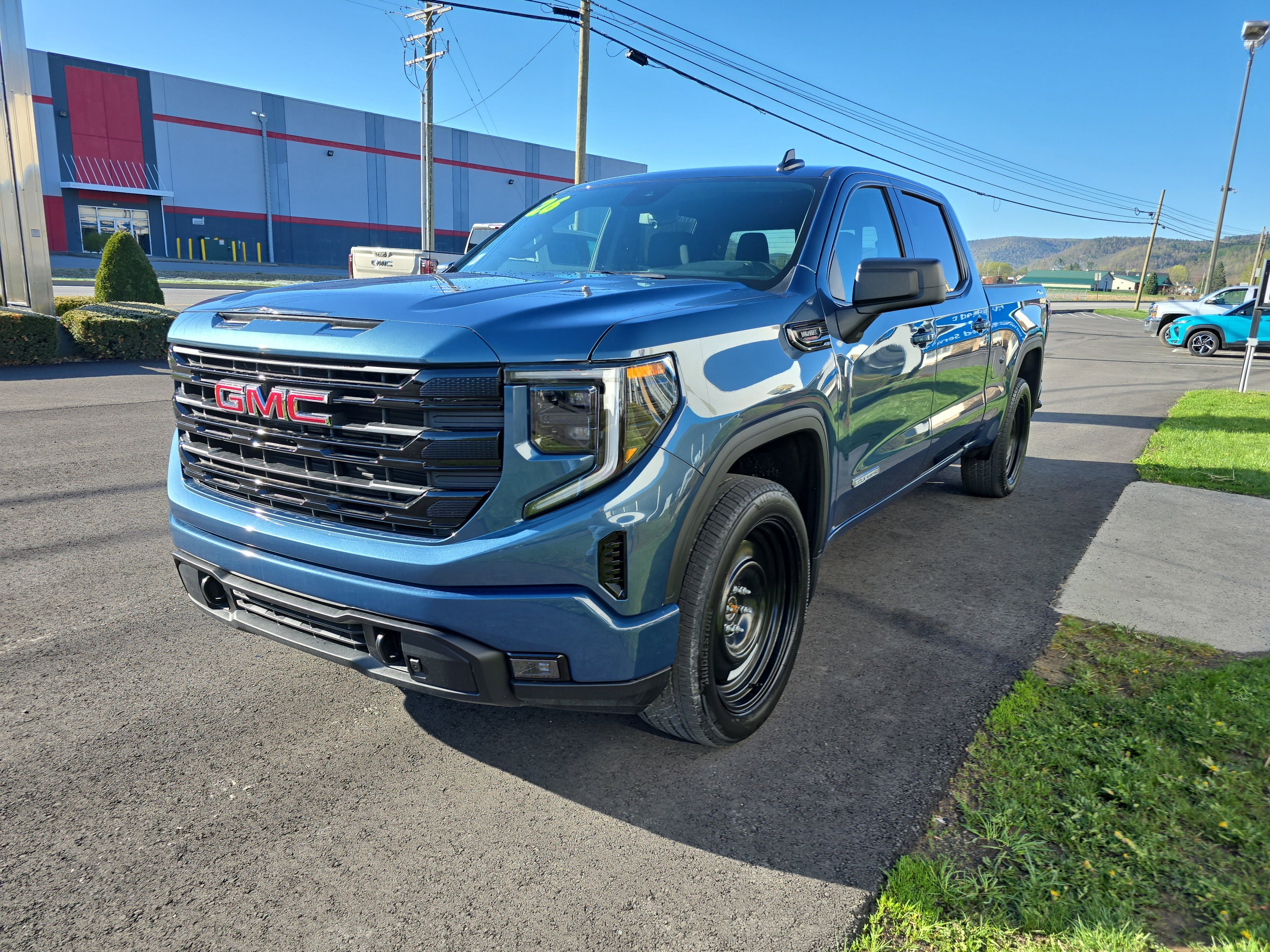 New 2026 GMC Sierra 1500 Elevation w/ Preferred Package AWD/4WD image 8