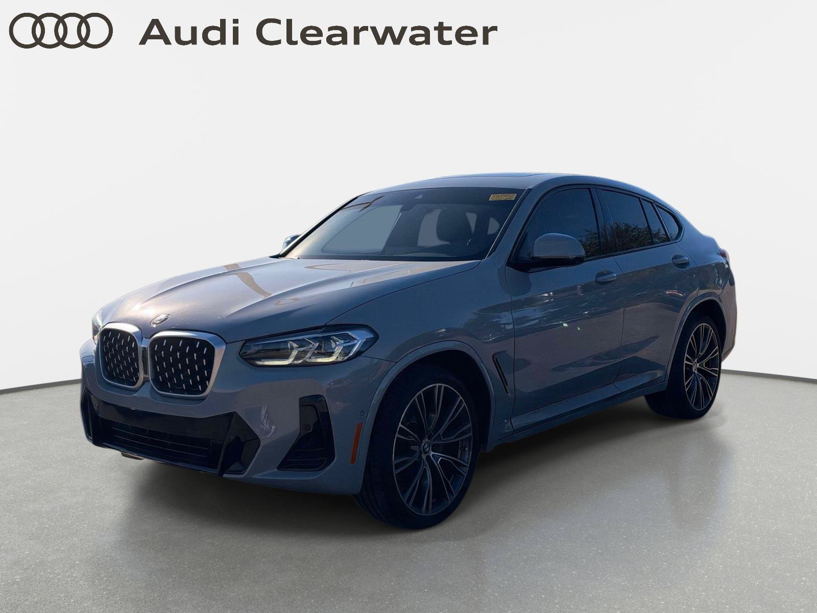 Used 2022 BMW X4 xDrive30i w/ M Sport Package 2
