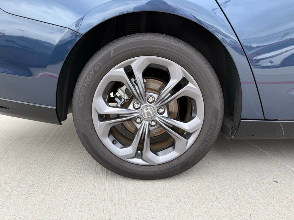 Used 2025 Honda Accord EX-L image 11