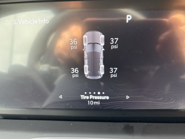 New 2025 Jeep Grand Cherokee Altitude image 3