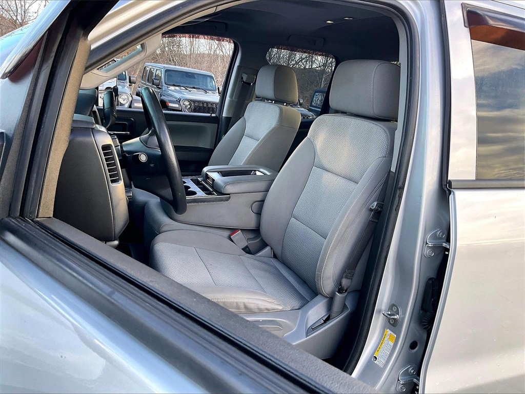 Used 2018 Chevrolet Silverado 2500 W/T w/ WT Convenience Package image 9