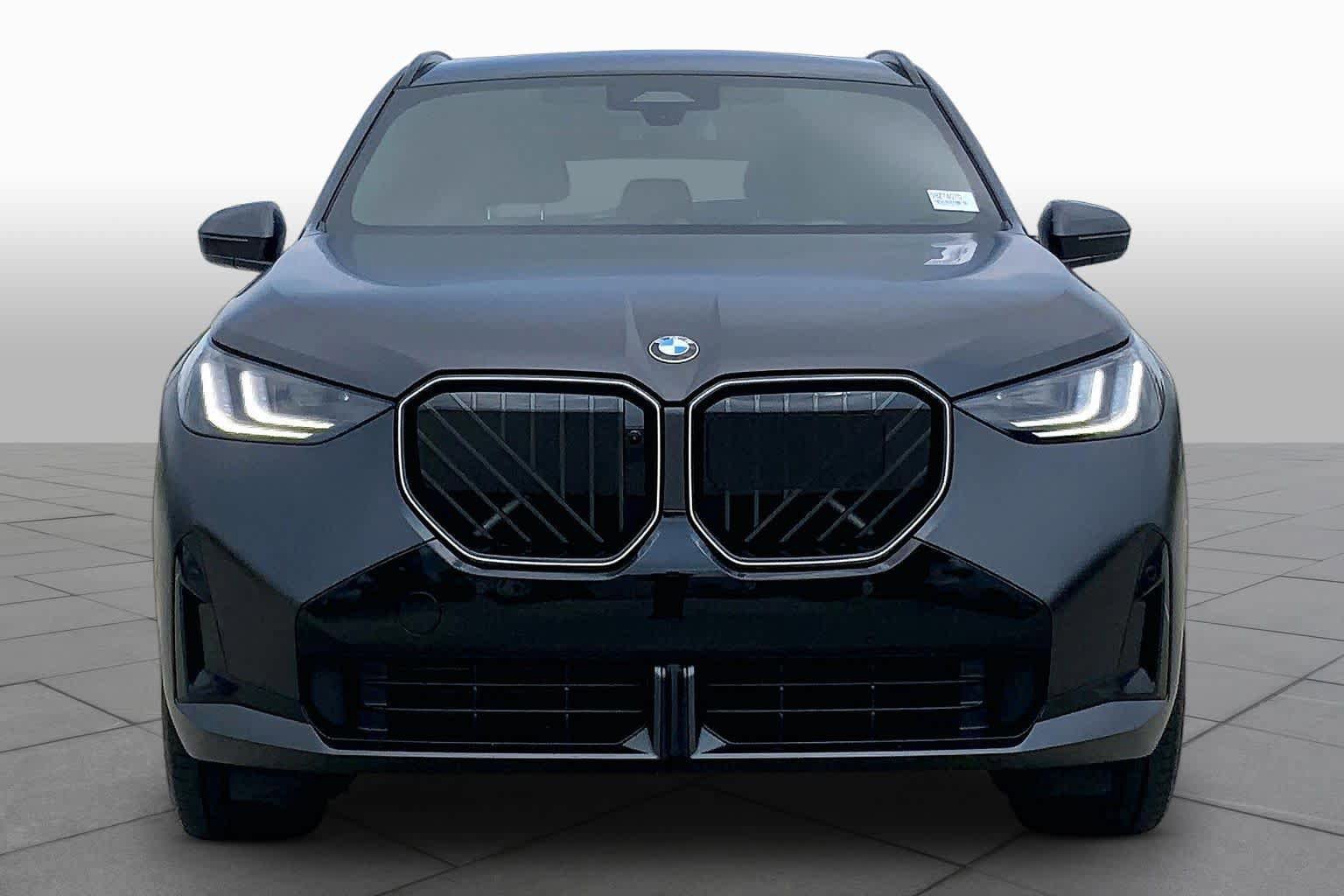 Certified 2025 BMW X3 xDrive30i w/ Premium Package AWD/4WD image 3