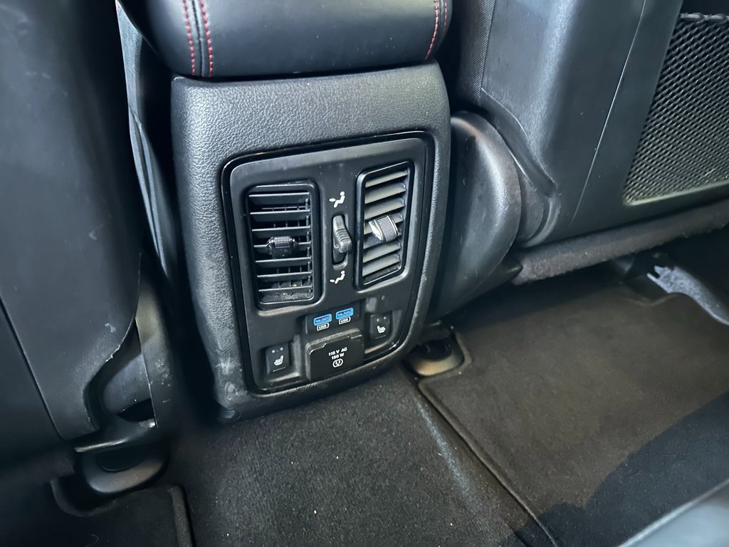 Certified 2024 Dodge Durango GT image 39