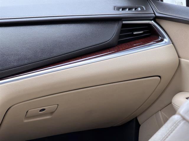 Certified 2019 Cadillac XT5 Premium Luxury w/ Driver Assist Package AWD/4WD image 15