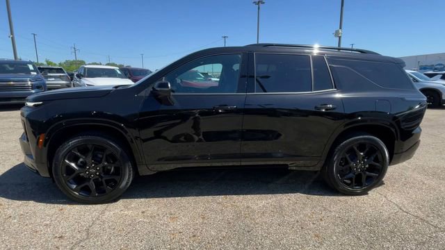New 2026 Chevrolet Traverse RS w/ LPO, Floor Liner Package AWD/4WD image 7