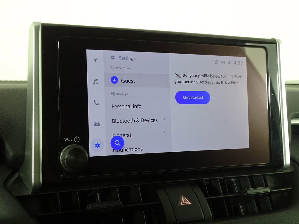 Used 2024 Toyota RAV4 LE image 31