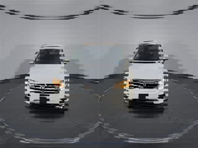 Used 2021 Volkswagen Tiguan SEL w/ 3-Row Tiguan MDO Package image 3