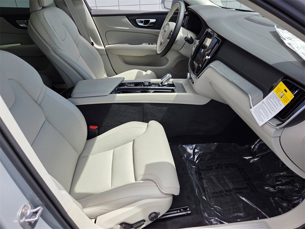 New 2026 Volvo V60 B5 Cross Country Ultra w/ Climate Package image 17