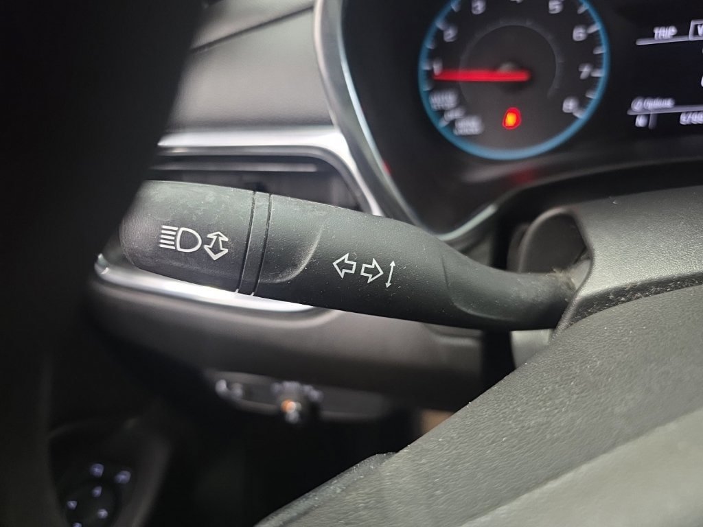 Certified 2018 Chevrolet Equinox LT FWD image 25