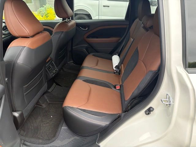 Used 2025 Subaru Forester Touring w/ Touring Package AWD/4WD image 3