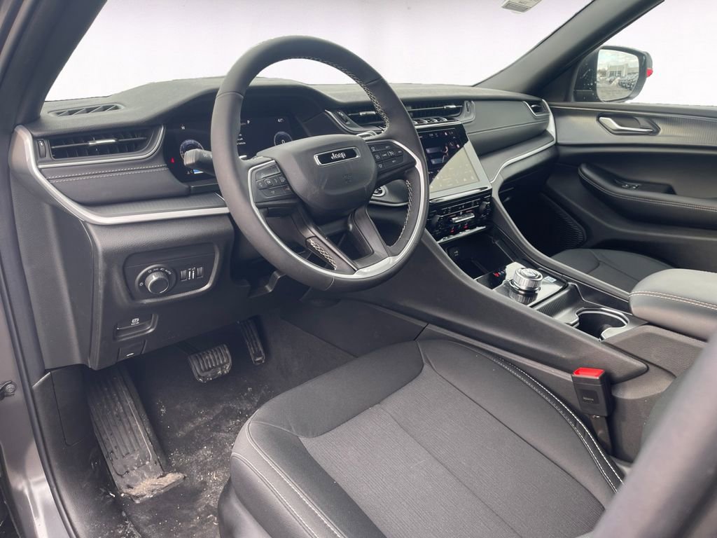 New 2026 Jeep Grand Cherokee Laredo image 10