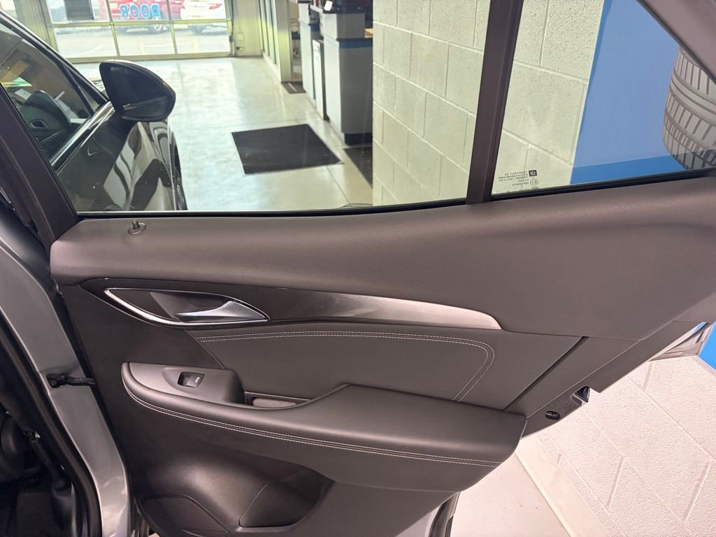 Used 2025 Buick Envision Preferred image 21
