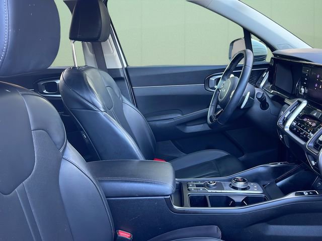 Used 2022 Kia Sorento S image 40