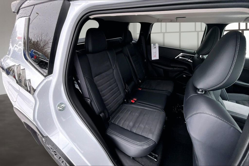 New 2026 Mitsubishi Outlander Trail Edition image 11